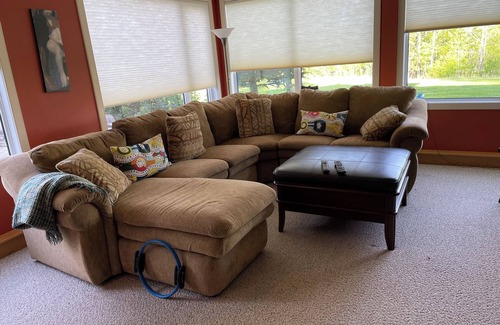 Springbank House | Country Living, Peaceful and Quiet, close to Calgary, Kananaskis, and Banff