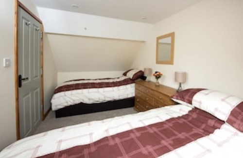 Hopton House | Country Views peaceful location in superb setting close to the Norfolk Broads
