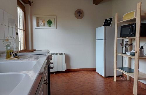 Chateaudun Cottage | Countryside Retreat with Pool in Châteaudun's Historic Charm
