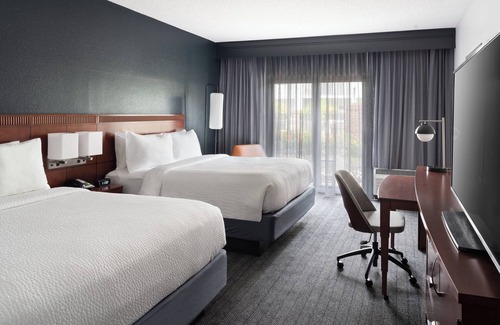 Hunt Club Hotel | Courtyard by Marriott West Palm Beach
