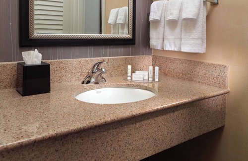 Gwinnett Place Hotel | Courtyard by Marriott Atlanta Duluth/Gwinnett Place