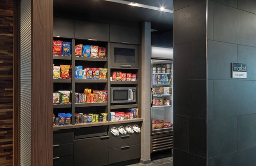 Milton Hotel | Courtyard by Marriott Lafayette South