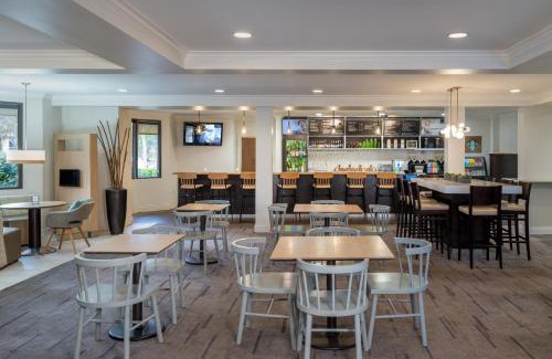Central Naples Hotel | Courtyard by Marriott - Naples