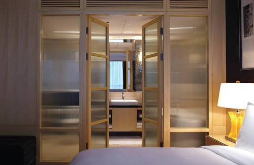 Jing'an Hotel | Courtyard by Marriott Shanghai Central