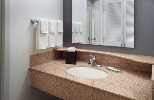 Tallahassee Hotel | Courtyard by Marriott Tallahassee Downtown/Capitol