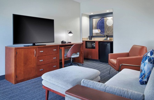 Highland Park Hotel | Courtyard by Marriott Chicago Highland Park/Northbrook