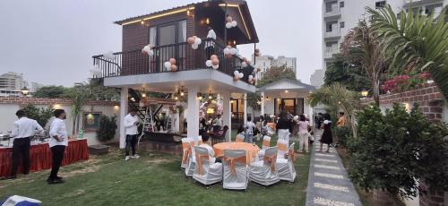 Gurugram House | Courtyard By Palm -3BKH Mini Farm House