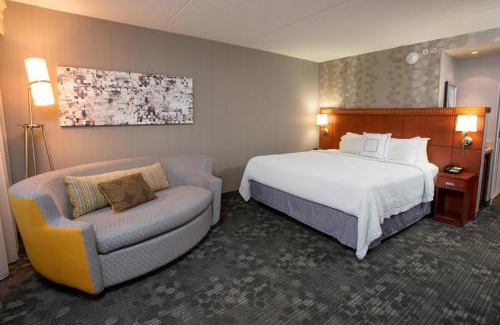 West Chester Hotel | Courtyard Cincinnati North at Union Centre