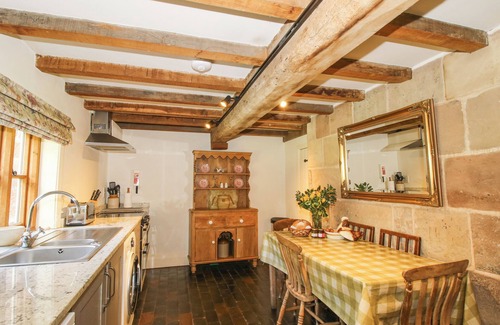 High Ercall Cottage | COURTYARD COTTAGE, family friendly, luxury holiday cottage in Meeson