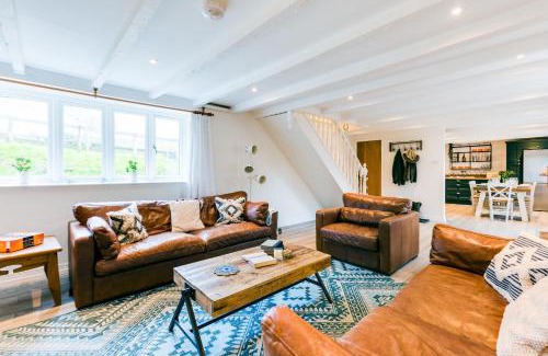 Delabole House | Courtyard Cottage - within the Helland Barton Farm collection