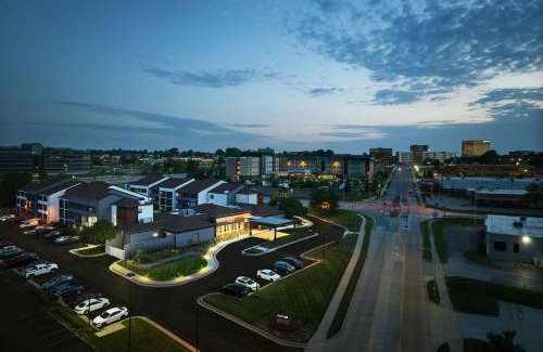 Maryland Heights Hotel | Courtyard St. Louis Westport Plaza