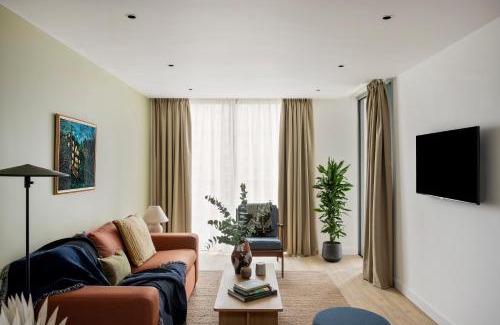 Canary Wharf Hotel | Cove Landmark Pinnacle