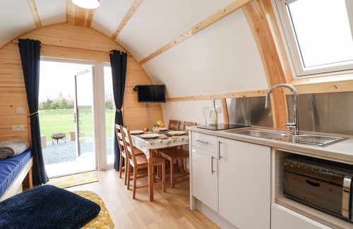 Driffield Cottage | COVEY, pet friendly, character holiday cottage in Bridlington