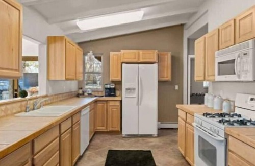 Glenwood Springs House | Cowboy Cottages - Cottage B