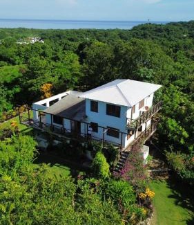 Orange Bay House | Coyaba private hilltop jungle retreat