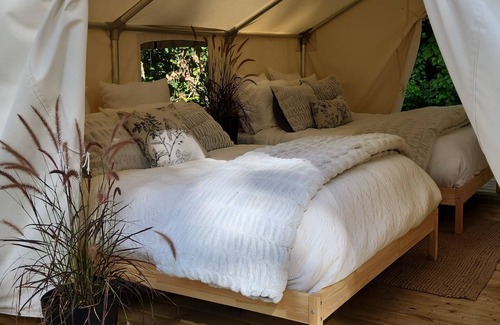 Tsawwassen Cabin | Coyote Point Lodge