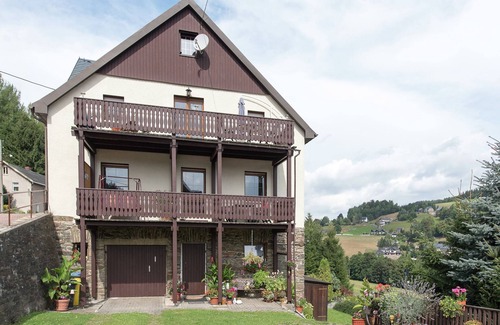 Rittersgrun Apartment | Cozy Ski Base with Garden