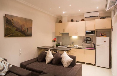 Vake Apartment | #CoziApartment near the tennis courts MZIURI