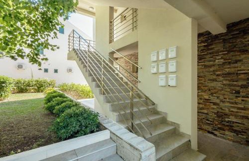 Risan Apartment | Cozy 1 bed apt with front row views of the sea