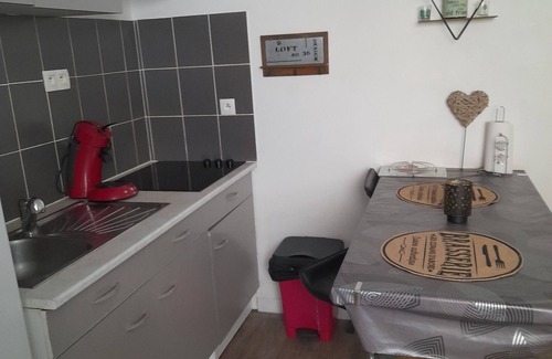 Lemasson Apartment | Cozy 1-bedroom 23 m2 apartment in delightful Montpellier with WiFi