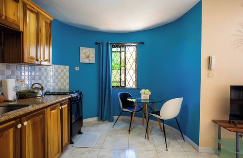 Mandeville Apartment | Cozy 1-bedroom apartment in charming Mandeville with WiFi, AC