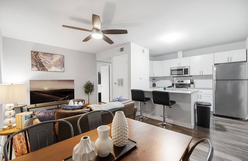 Highland Apartment | Cozy 1 Bedroom Apt in Highland Austin 9937