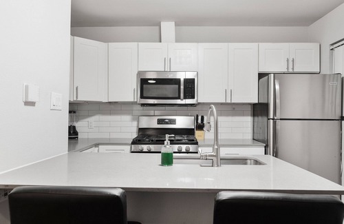 Highland Apartment | Cozy 1 Bedroom Apt in Highland Austin 9937
