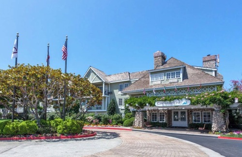 Carlsbad Village Resort | Cozy 1-bedroom resort with WiFi, AC in superb Carlsbad. Walk to clean beach.