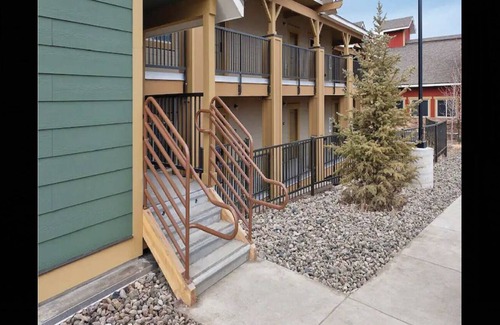 Grand Elk Ranch Resort | Cozy 1 Bedroom Suite in the Rocky Mountains