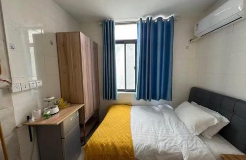 Minhang Apartment | Cozy 1BR 9-Min to Hongqiao NECC