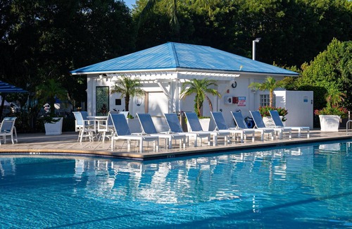 Tavernier Condo | Cozy 1BR in Sanctuary w/Partial Ocean View & Pool