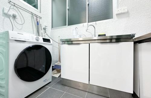 Pengkalan Tentera Udara Diraja Malaysia Apartment | Cozy 2-bed retreat - F&B Mart - Chan Sow Lin