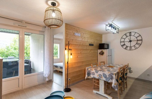 Luz-Saint-Sauveur Apartment | Cozy 2-Bedroom Apartment with Terrace, Pool, and Parking in Luz-Saint-Sauveur