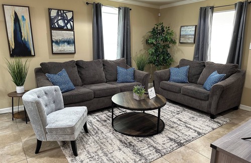 Pharr Apartment | Cozy 2-bedroom 2-bath apartment in Pharr, close to Airport and Mall