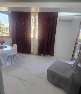 Sector 1 Apartment | Cozy 2-Bedroom Apartment with Private Balcony- SELF CHECK-IN