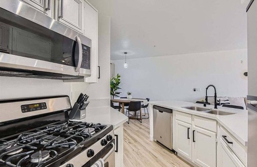 Rhodes Ranch Condo | Cozy 2-bedroom condo with AC, WiFi in SW Las Vegas-A Desert Gem