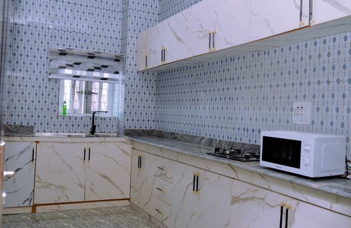 Nnewi Apartment | Cozy 2-Bedroom Luxury Apartment With AC, WiFi, Solar, BoreHole Water, CCTV Nnewi