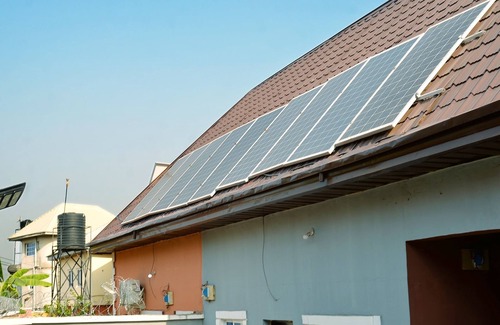 Nnewi Apartment | Cozy 2-Bedroom Luxury Apartment With AC, WiFi, Solar, BoreHole Water, CCTV Nnewi