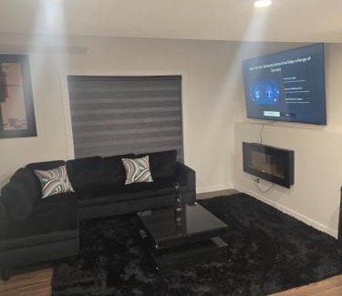 Chestermere Apartment | Cozy 2-Bedroom Suite 5 Minutes Walk to Chestermere Lake