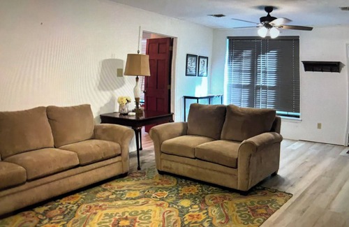 College Station Apartment | Cozy 2-bedroom in College Station minutes from campus!