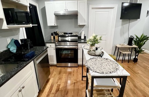Worcester House | Cozy 2-Floor Apartment with Garage Access