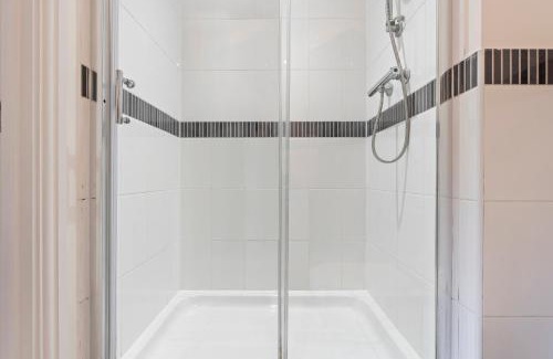 Milton Keynes Apartment | Cozy 2bed flat with free parking near Willen Lake in Milton Keynes