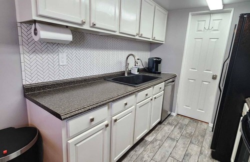 Mesa House | Cozy 2BR - Patio - Pet Friendly