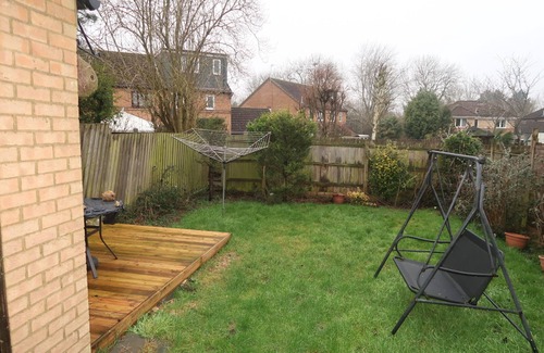 Bletchley House | Cozy 3-bedroom home in Milton Keynes with free parking and WiFi