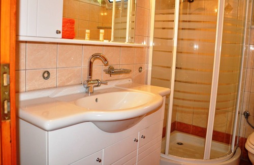 Sivros Apartment | Cozy 3BR apartment in a traditional quiet village in Lefkada-Deilina Apartment