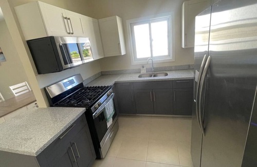 Lucea House | Cozy 3BR Villa/Pool-25 min from Center of Mobay!