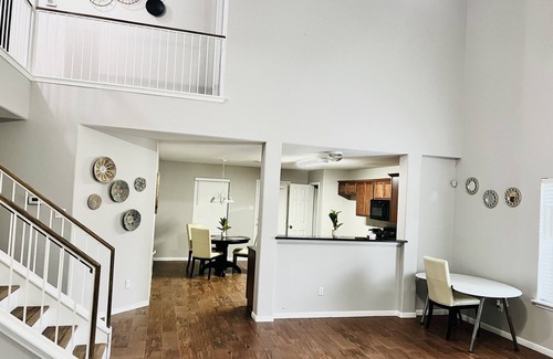 Manor House | Cozy 4 Bedrooms Home In Austin Tx 30 mins From Downtown Austin