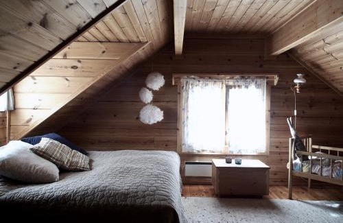 Asikkala Apartment | Cozy 4BR Lakeside Cottage with Sauna & Outdoor Grill