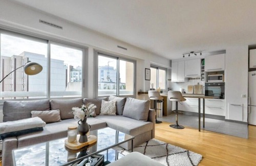 Charonne Apartment | Cozy 50 m² near Père-Lachaise