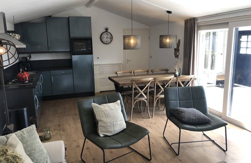 Uden House | Cozy 6-person Comfort Chalet